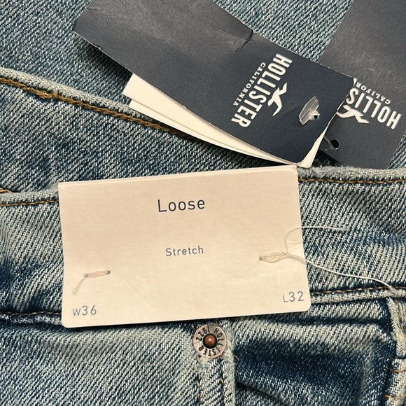 Hollister Light Blue Loose Fit Jeans - Picture 5 of 7